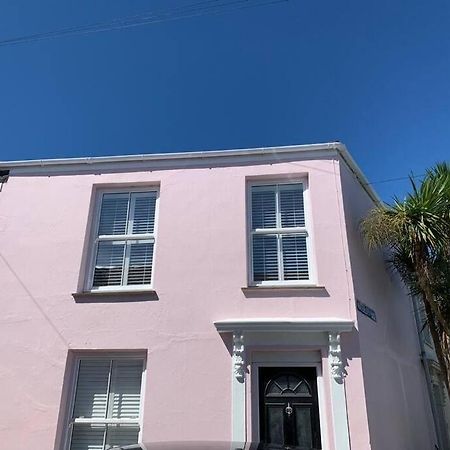 Luxurious Cottage In The Heart Of Falmouth Exterior foto