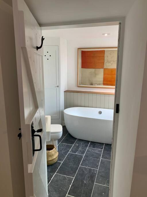 Luxurious Cottage In The Heart Of Falmouth Exterior foto